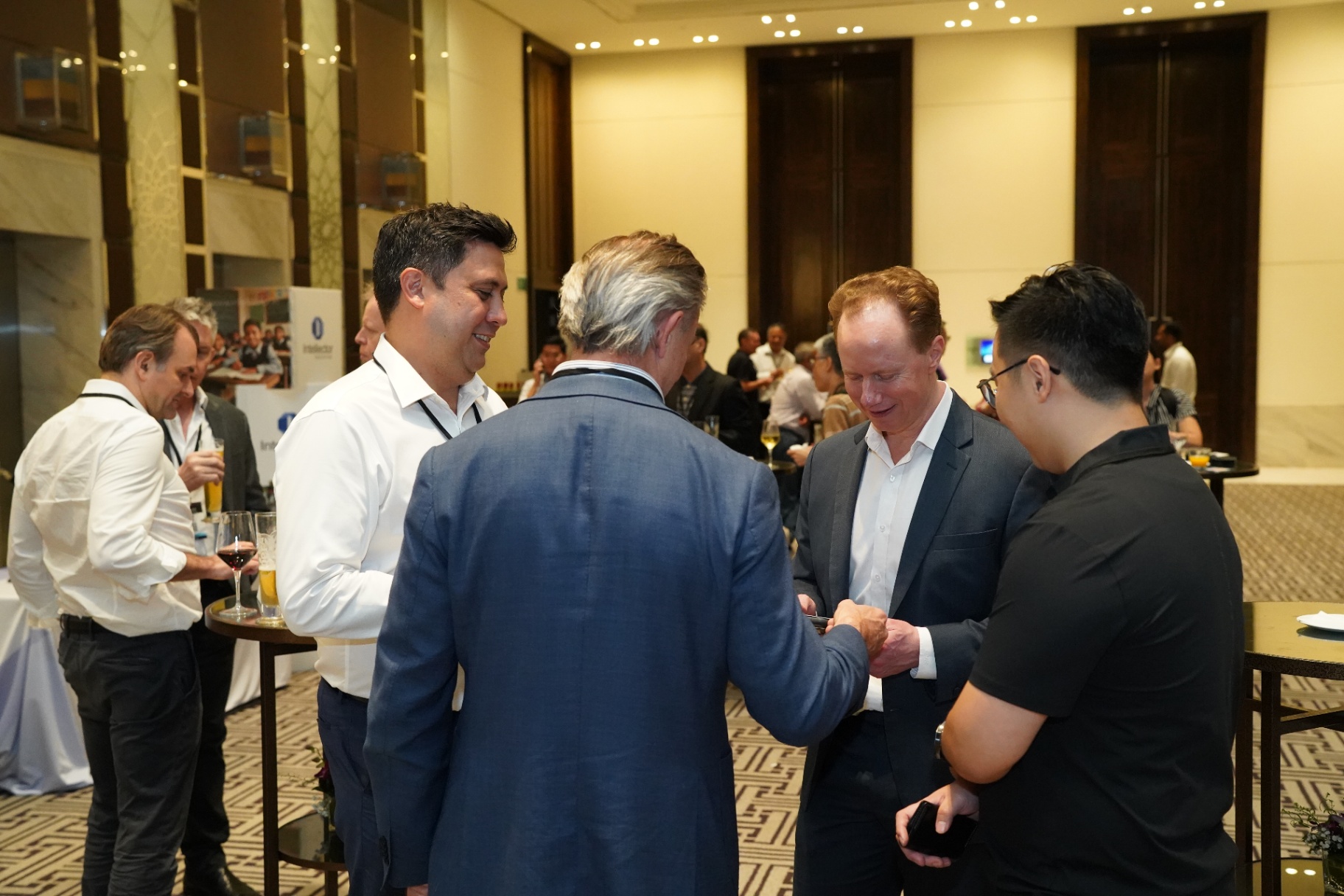 Delegates networking between sessions
